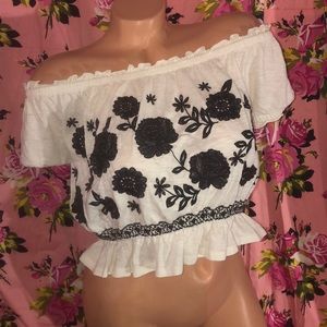 American eagle M white black floral off shoulder